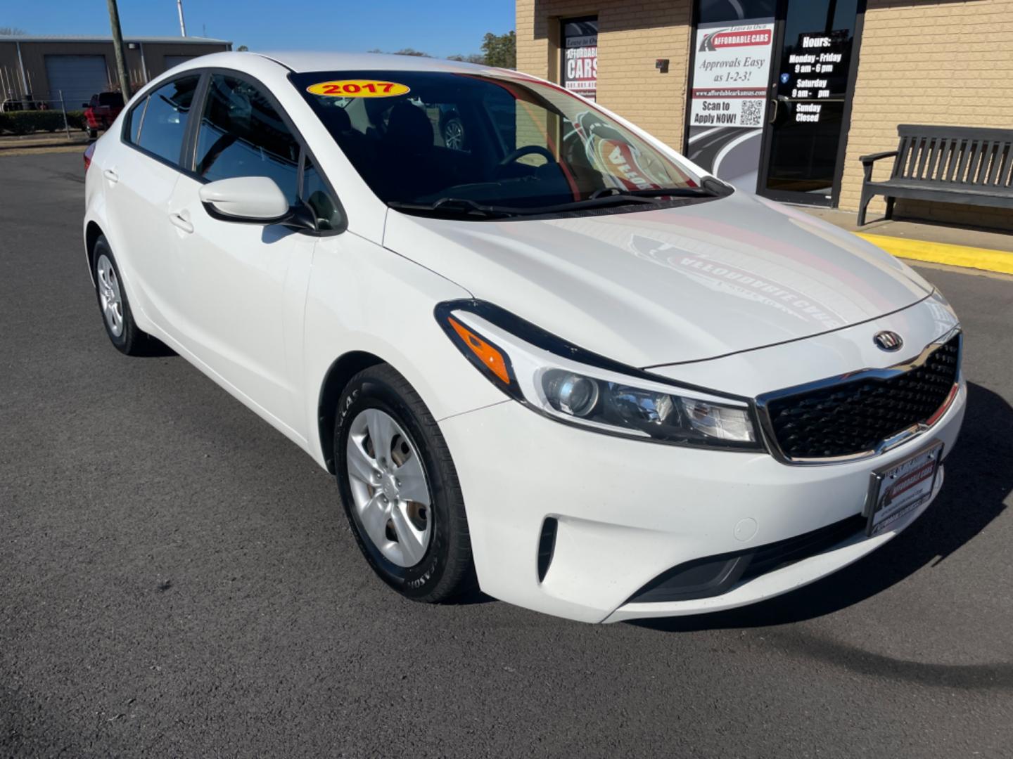 2017 White Kia Forte (3KPFK4A7XHE) with an 4-Cyl, 2.0 Liter engine, Automatic, 6-Spd transmission, located at 8008 Warden Rd, Sherwood, AR, 72120, (501) 801-6100, 34.830078, -92.186684 - Photo#1